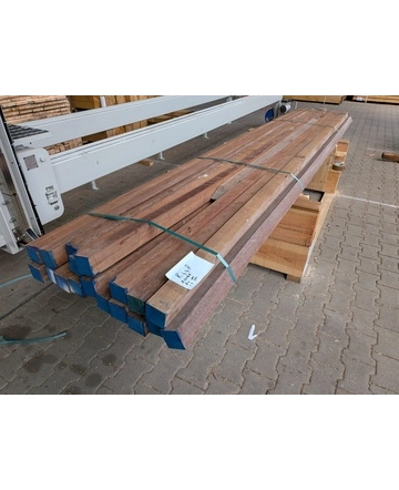 R448 - 74,5m1 piketpalen, ca. 70x70mm B/C Sortering